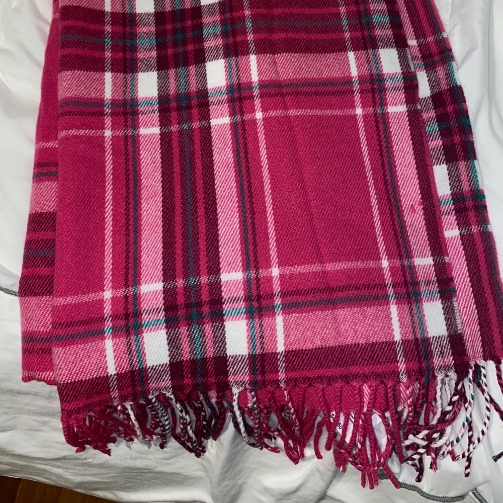 NWT J.Crew CLASSIC PLAID SCARF pink/white